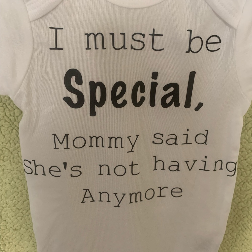 ❤️ 3 for $21 ❤️ Hand Crafted White Onesie with Vinyl Saying. Multiple sizes.